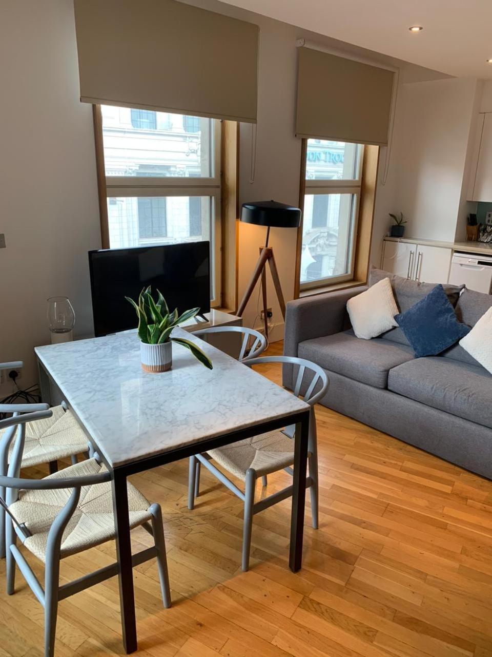 High Apartment In St James Piccadilly Cov10 Лондон Екстериор снимка
